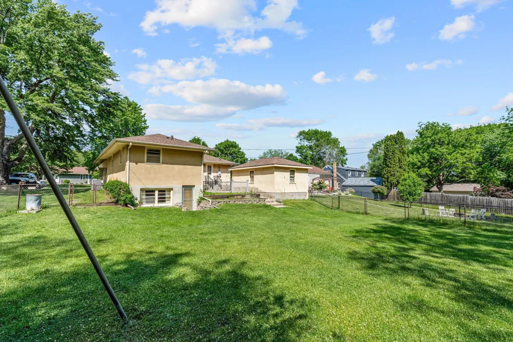 845 Spencer Street S Shakopee, MN 55379