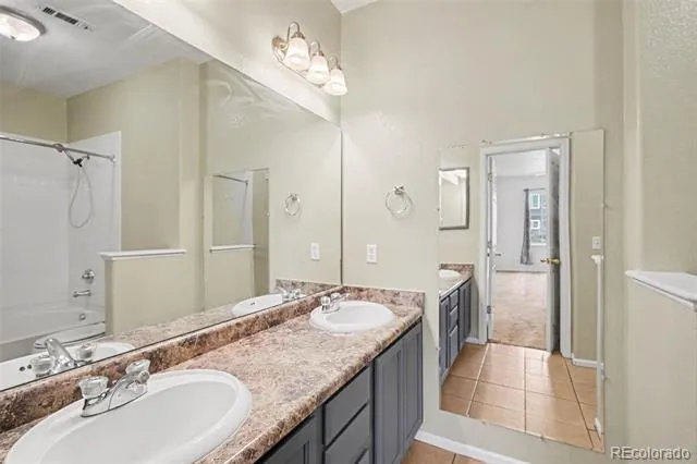 4451 S Ammons Street #5-206 Littleton, CO 80123