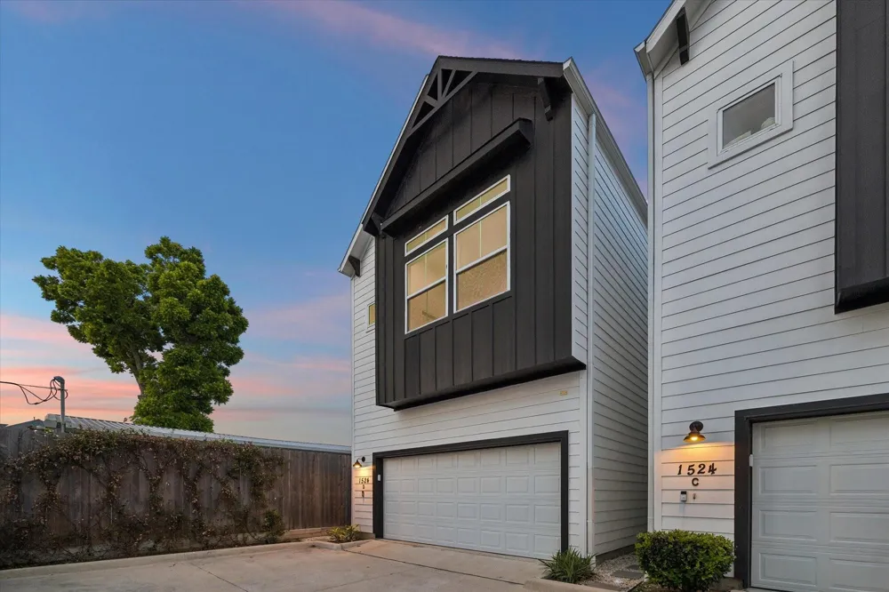 1524 Ojeman Road #D Houston, TX 77055
