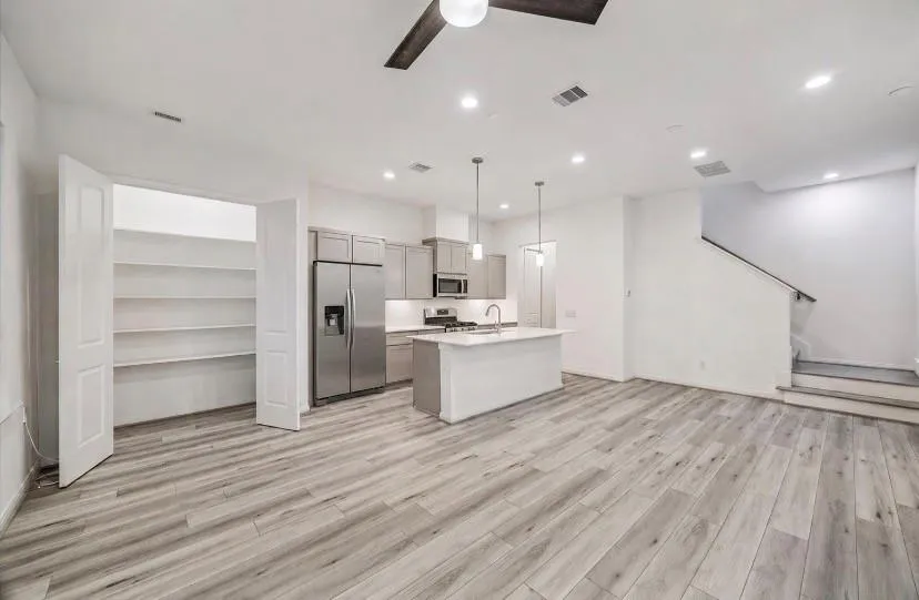 1524 Ojeman Road #D Houston, TX 77055