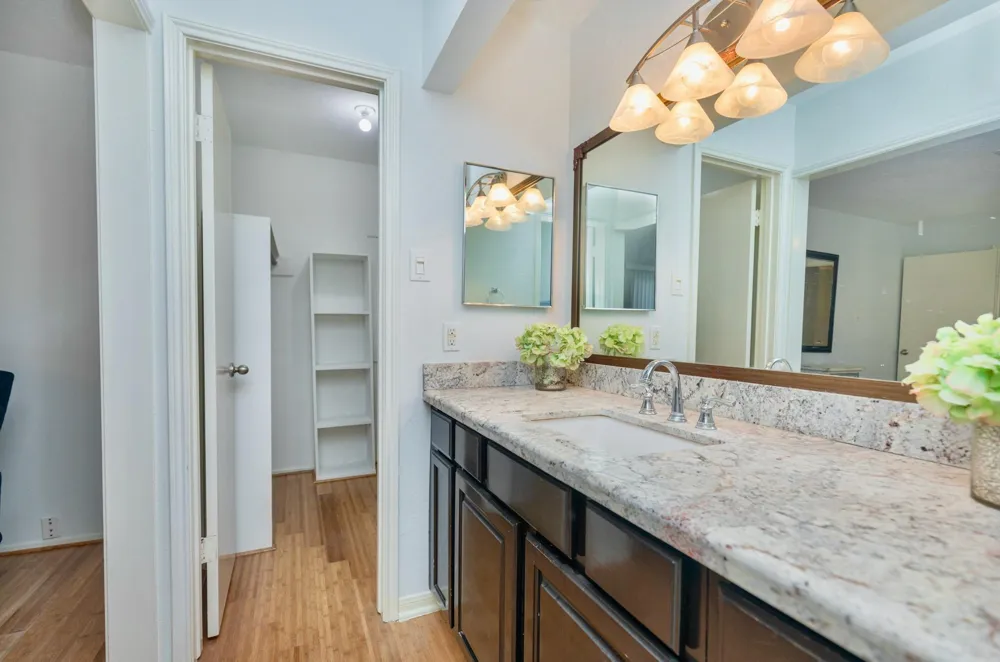 2711 Quail Valley East Drive Missouri City, TX 77489