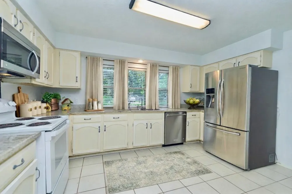 2711 Quail Valley East Drive Missouri City, TX 77489
