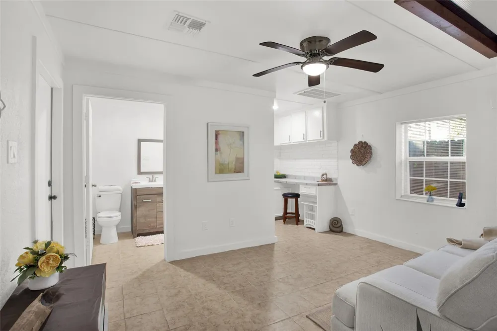 3204 Hoover Street La Marque, TX 77568