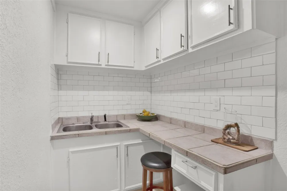 3204 Hoover Street La Marque, TX 77568
