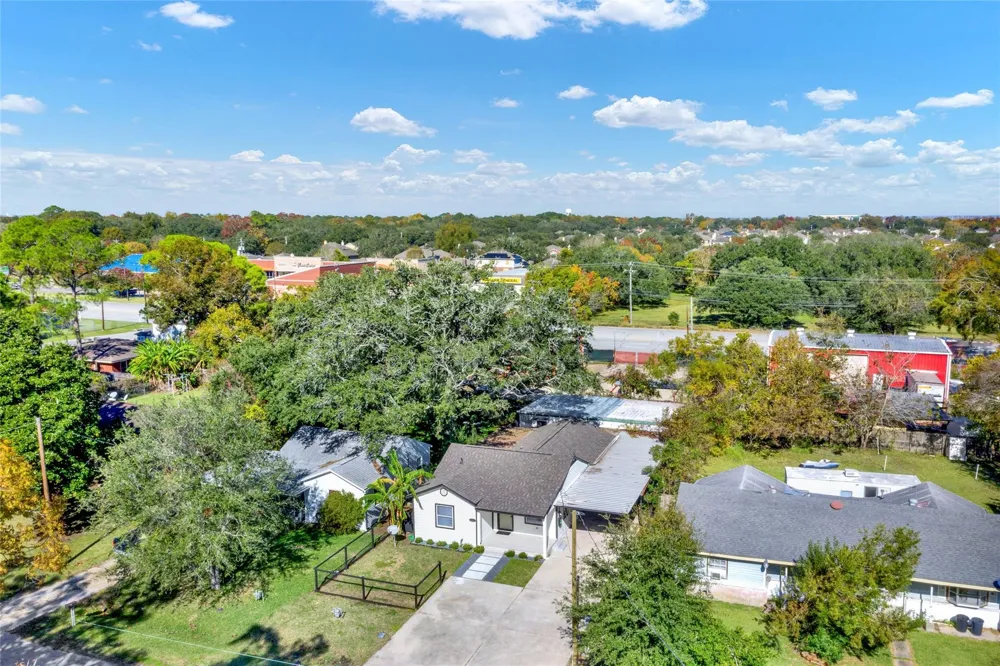 3204 Hoover Street La Marque, TX 77568