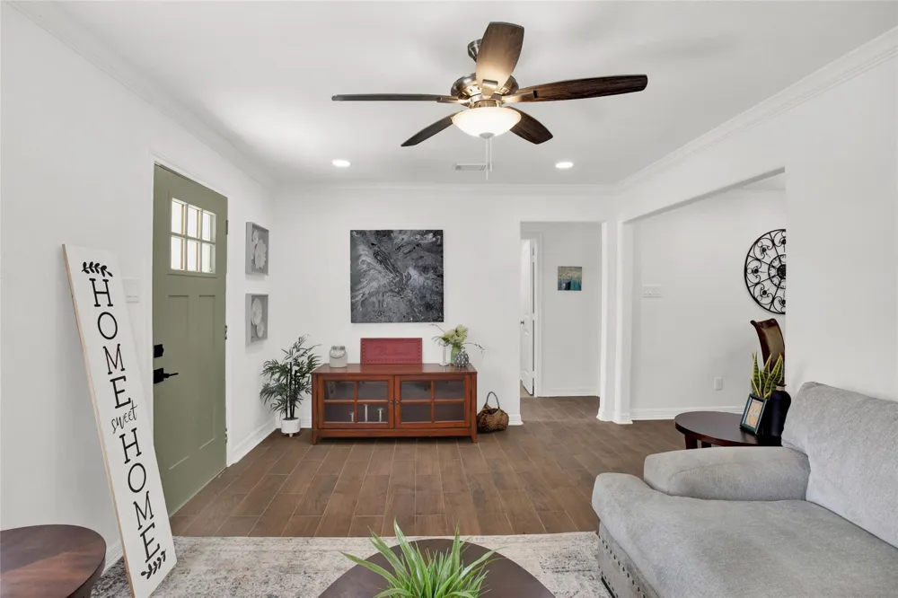 3204 Hoover Street La Marque, TX 77568