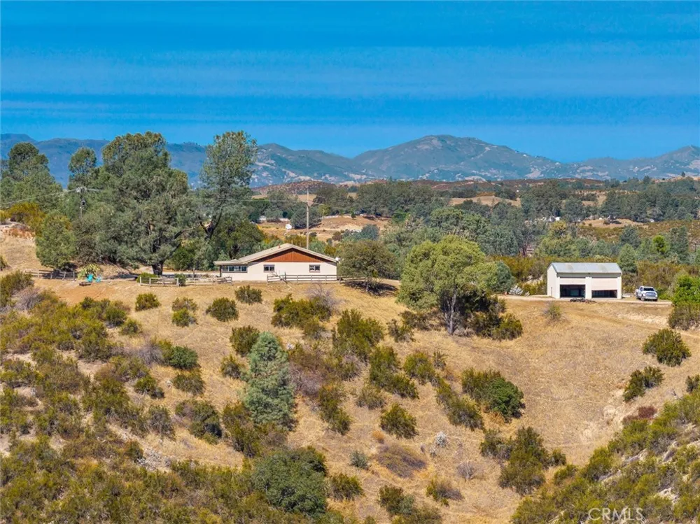 3395 Parkhill Road Santa Margarita, CA 93453