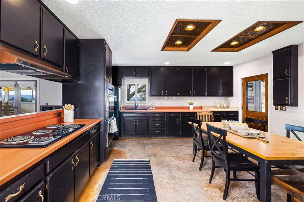 3395 Parkhill Road Santa Margarita, CA 93453