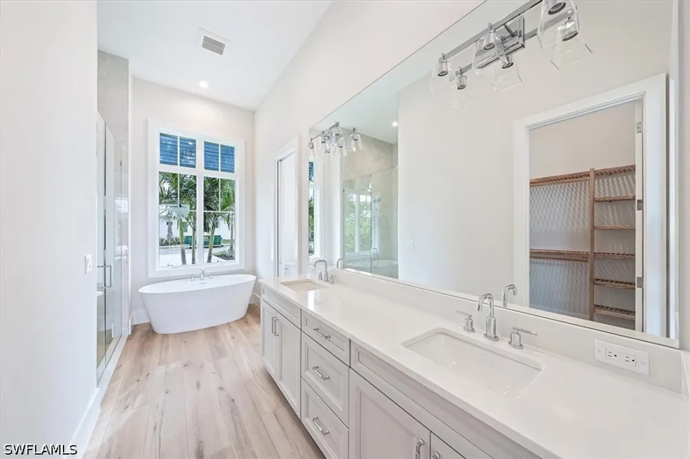 Seagrove Landing Way Estero, FL 34134