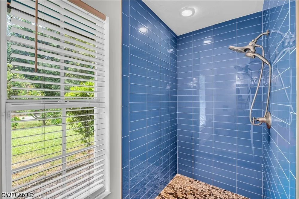 Golden Oaks Lane Naples, FL 34119