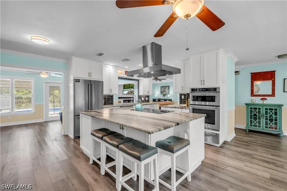 Golden Oaks Lane Naples, FL 34119