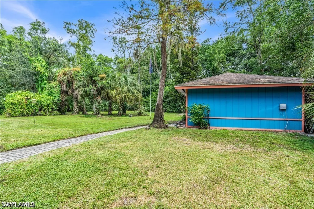 Golden Oaks Lane Naples, FL 34119