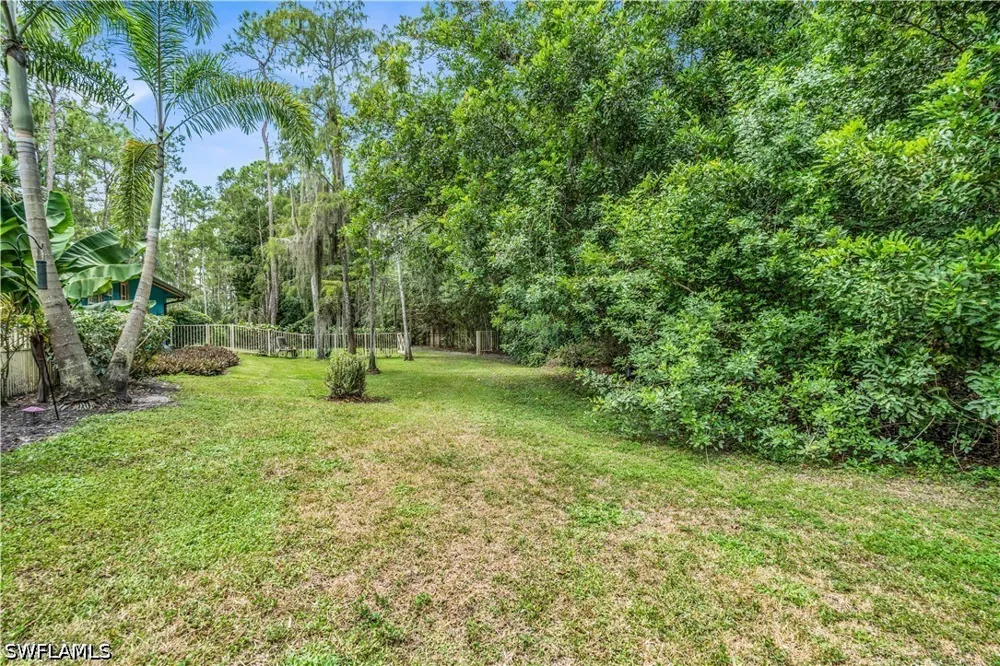 Golden Oaks Lane Naples, FL 34119