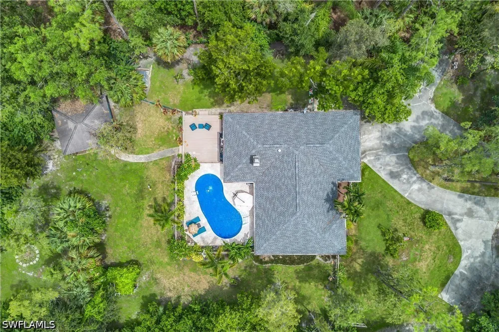 Golden Oaks Lane Naples, FL 34119