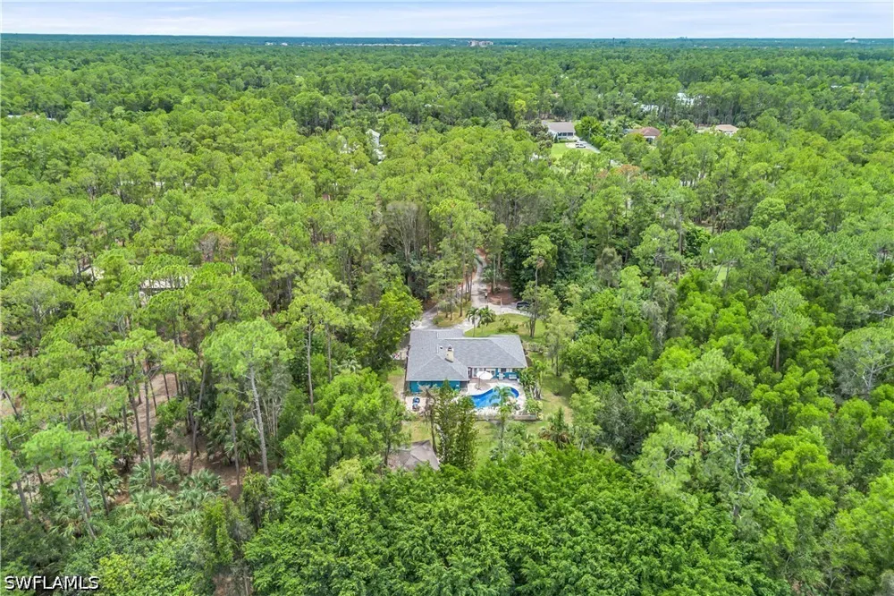 Golden Oaks Lane Naples, FL 34119