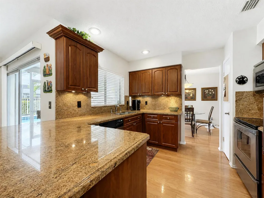 2602 NW 98TH TERRACE Coral Springs, FL 33065