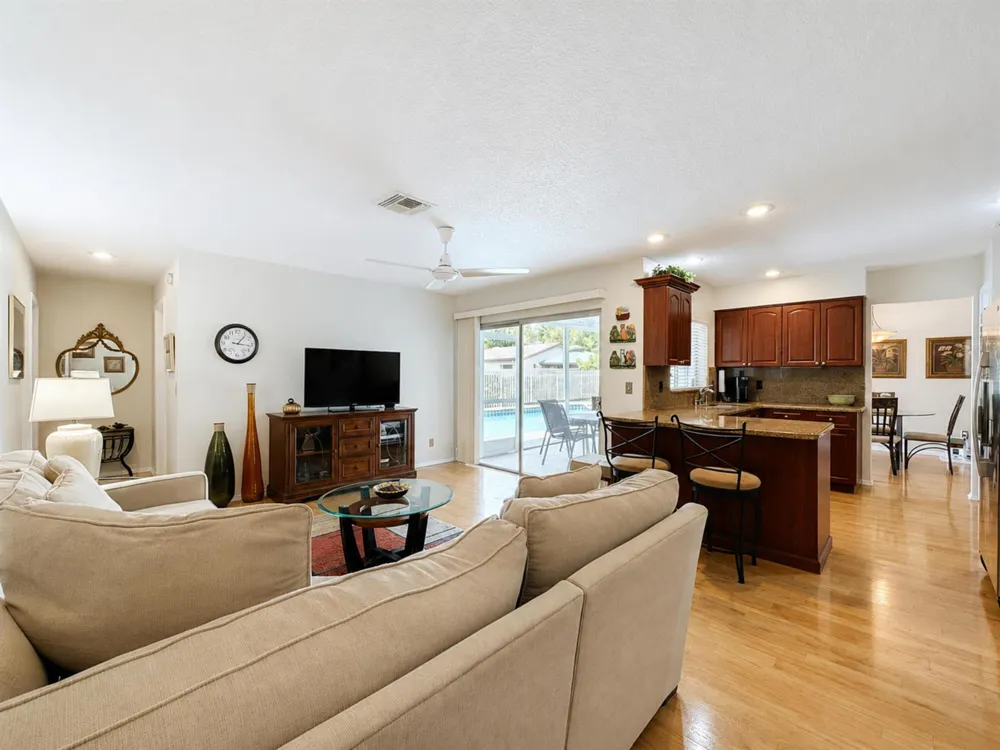 2602 NW 98TH TERRACE Coral Springs, FL 33065