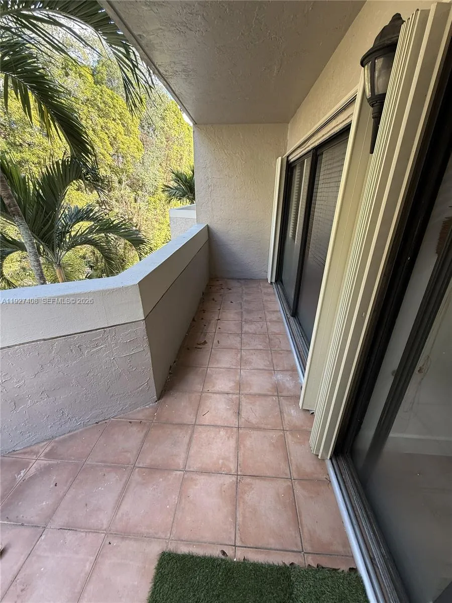 9001 SW 94th St #208 Miami, FL 33176