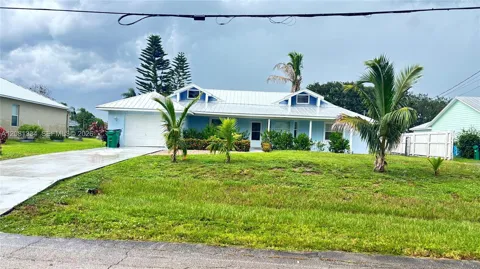 445 SW Cherryhill Rd