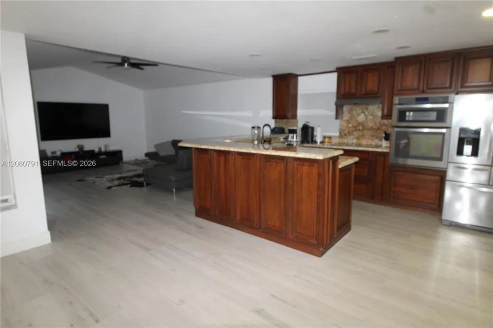 21340 SW 94th Ave Cutler Bay, FL 33189