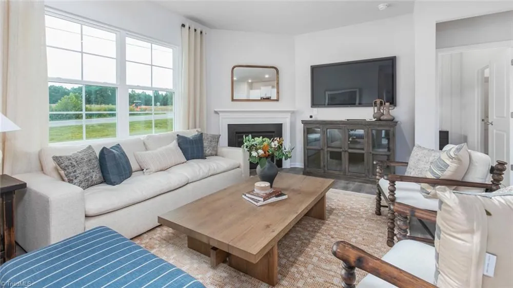 2704 Luxborough Lane Mebane, NC 27302