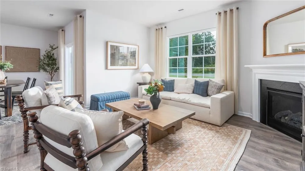 2704 Luxborough Lane Mebane, NC 27302