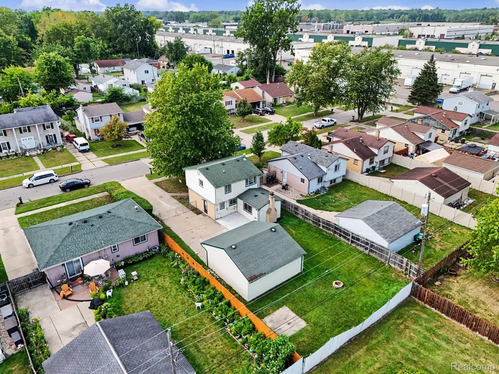 13531 Marvin Street Taylor City, MI 48180