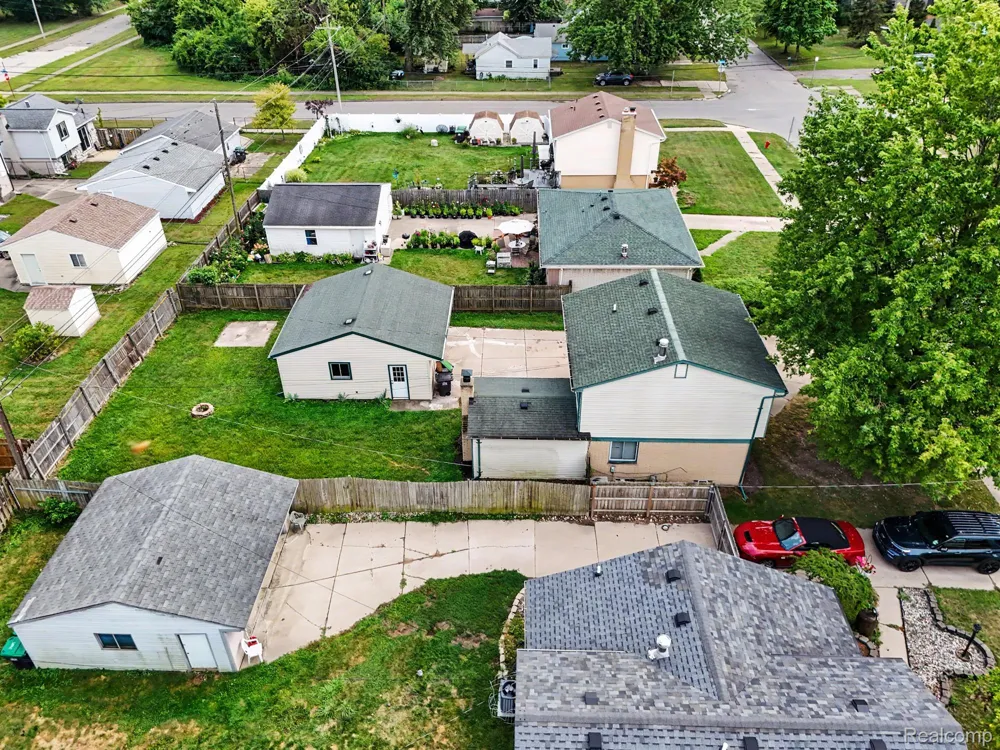 13531 Marvin Street Taylor City, MI 48180
