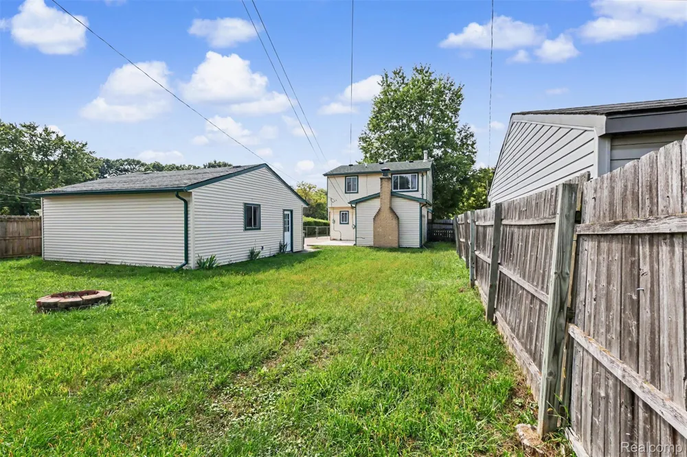 13531 Marvin Street Taylor City, MI 48180