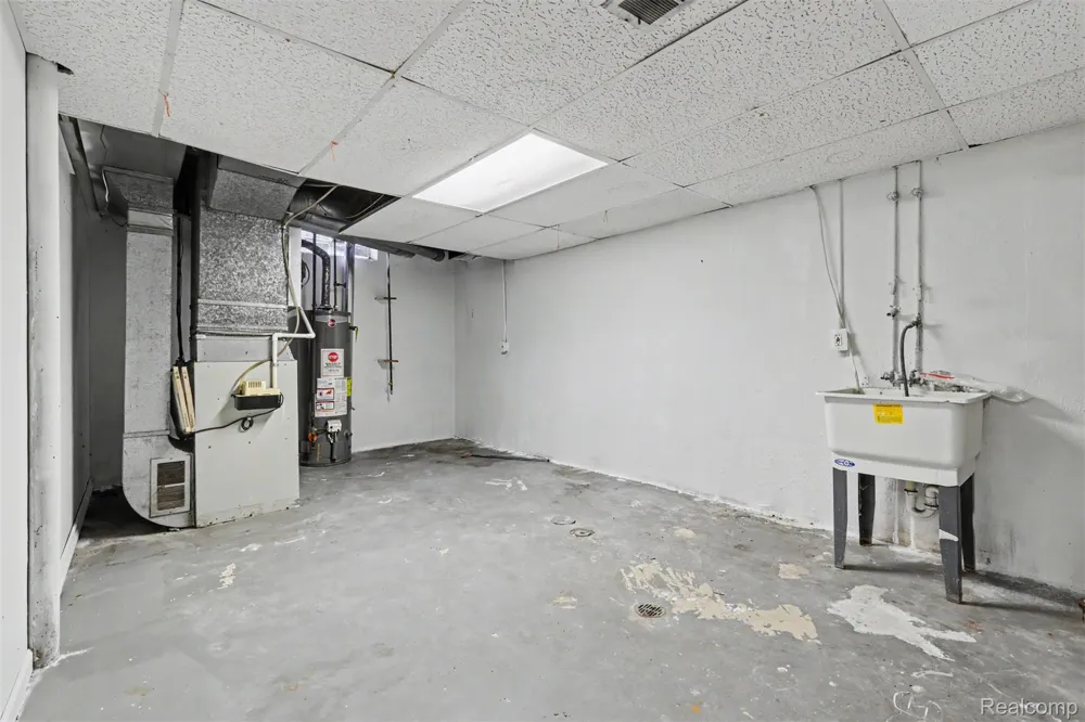 13531 Marvin Street Taylor City, MI 48180