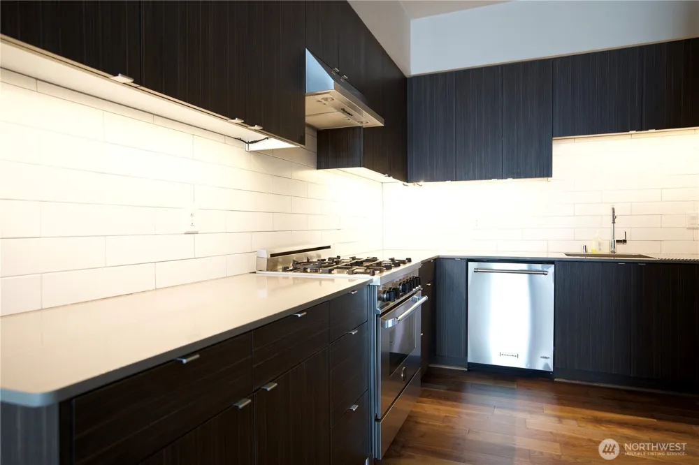 4255 SW Charleston Street Seattle, WA 98116