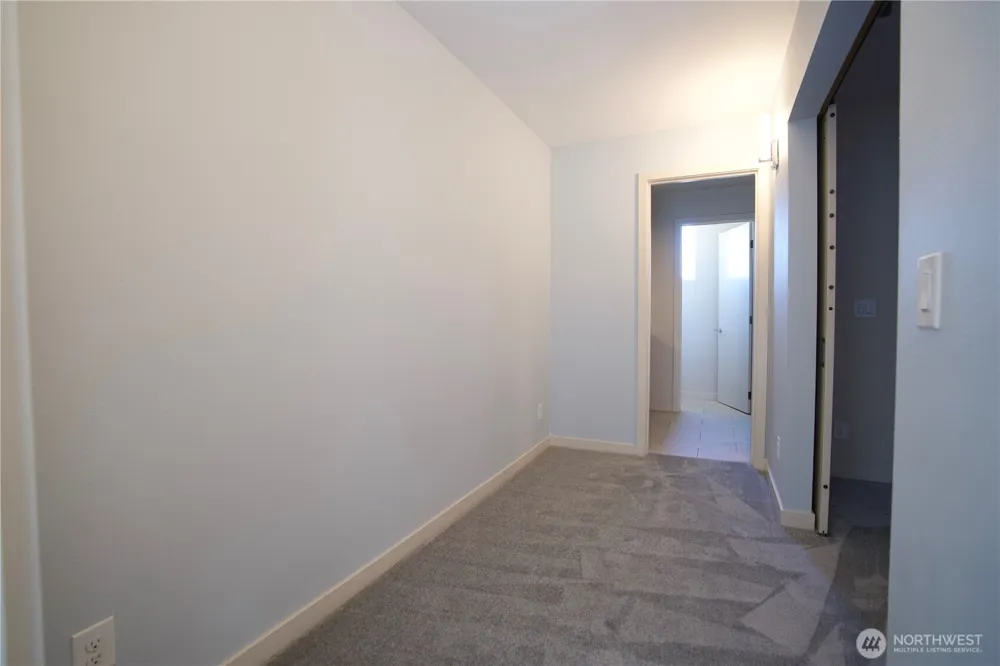 4255 SW Charleston Street Seattle, WA 98116