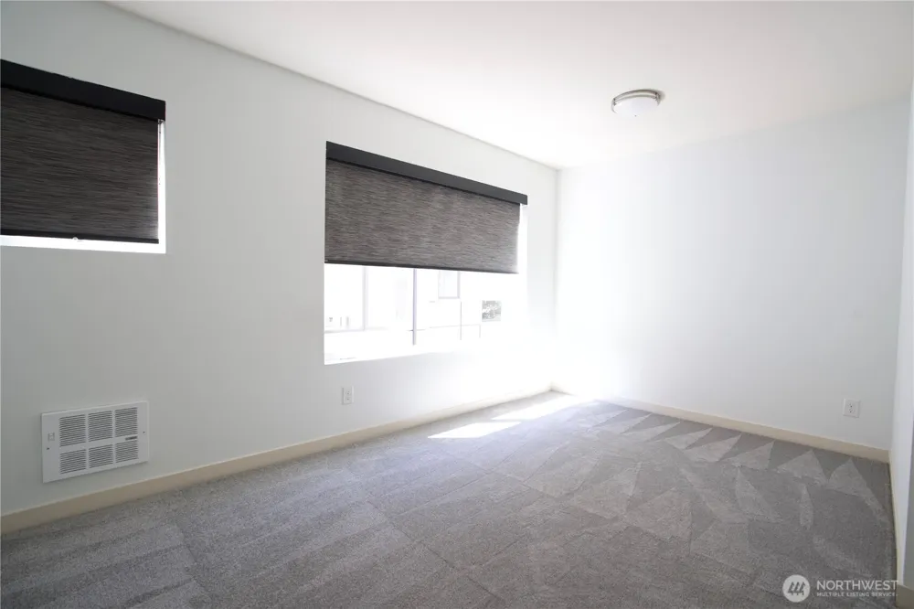 4255 SW Charleston Street Seattle, WA 98116