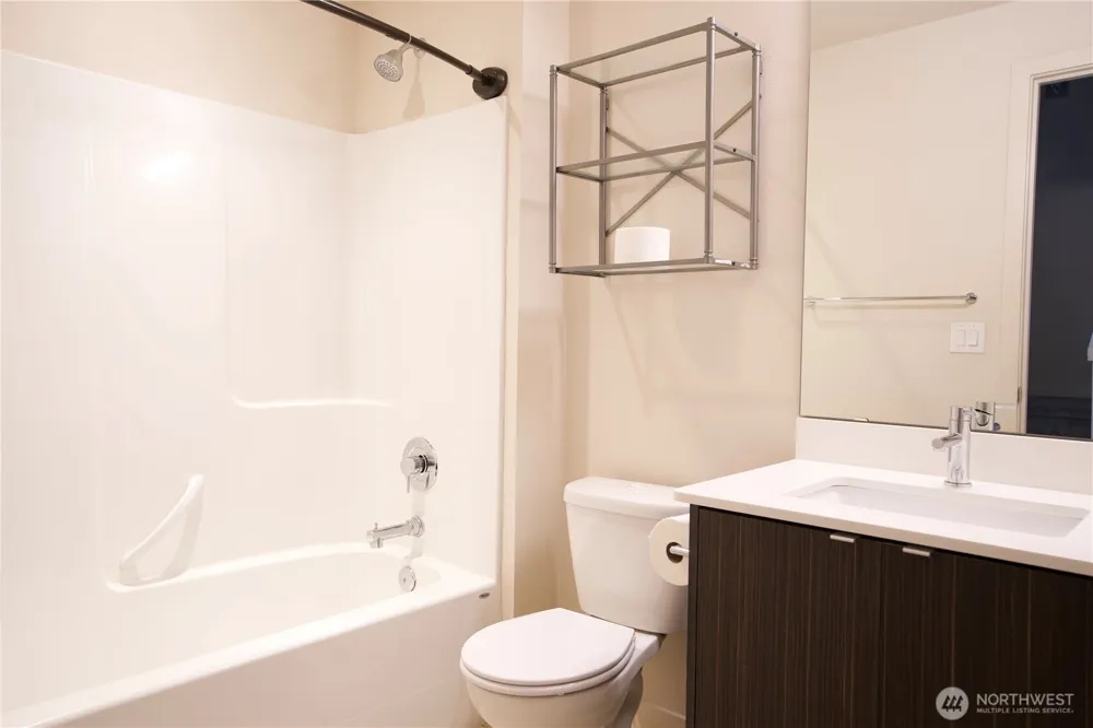 4255 SW Charleston Street Seattle, WA 98116