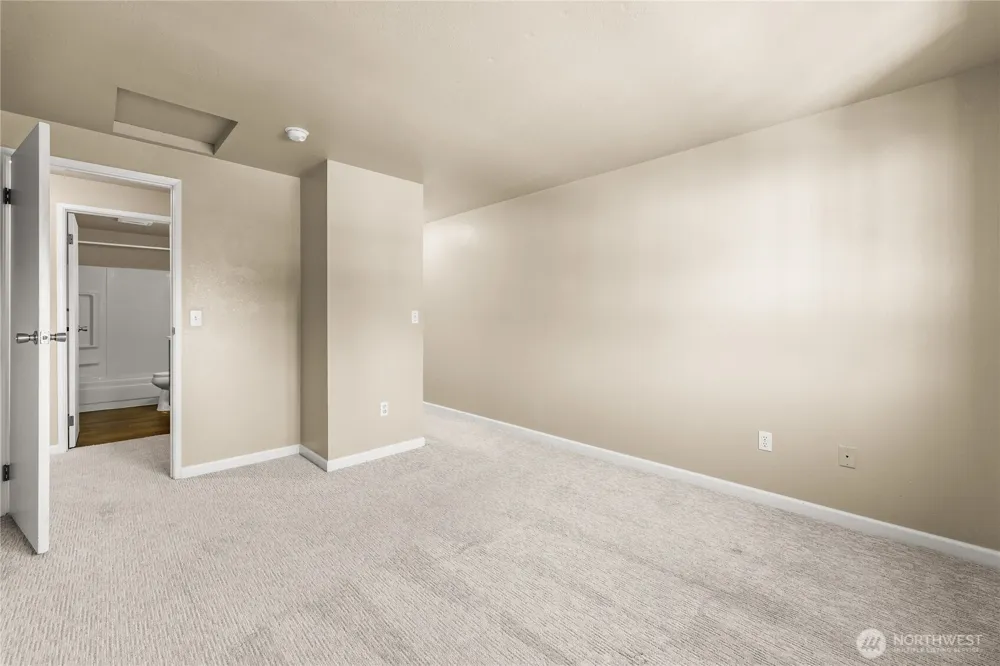 17624 1st Avenue S #A302 Burien, WA 98148