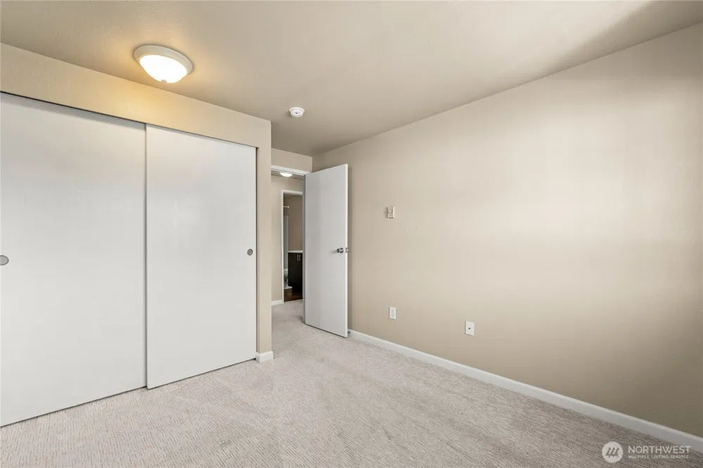 17624 1st Avenue S #A302 Burien, WA 98148