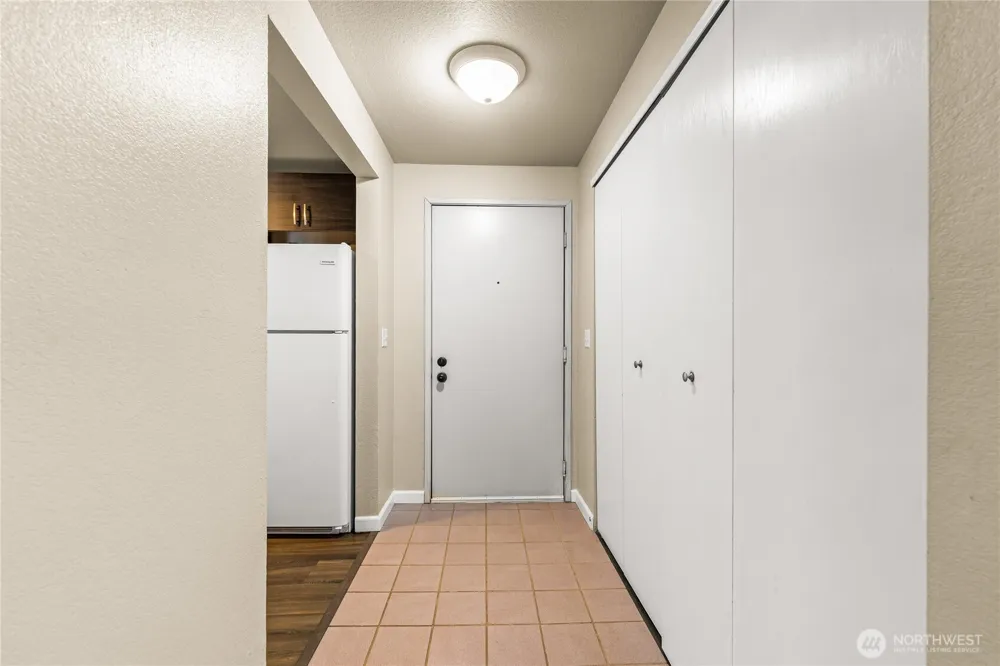 17624 1st Avenue S #A302 Burien, WA 98148