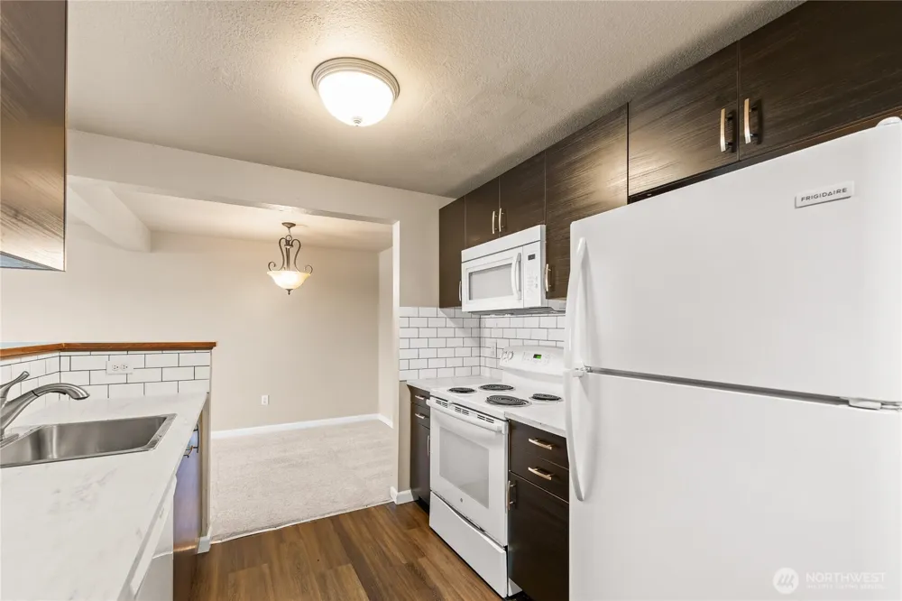 17624 1st Avenue S #A302 Burien, WA 98148