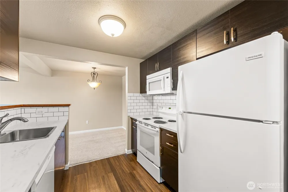 17624 1st Avenue S #A302 Burien, WA 98148