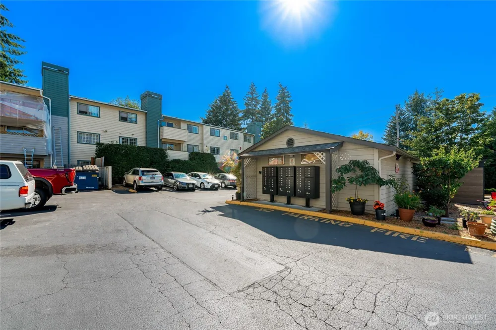 17624 1st Avenue S #A302 Burien, WA 98148