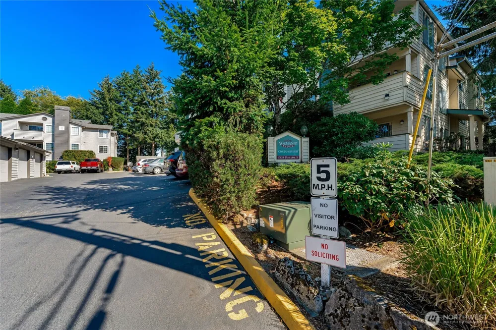 17624 1st Avenue S #A302 Burien, WA 98148