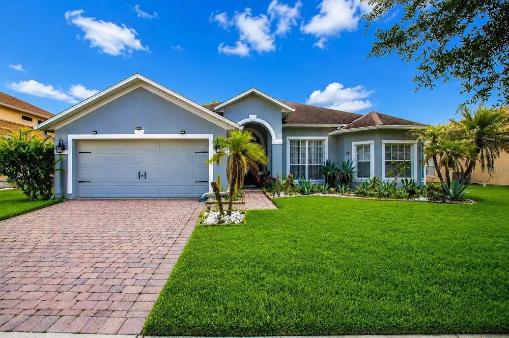 2711 PATRICIAN CIRCLE Kissimmee, FL 34746