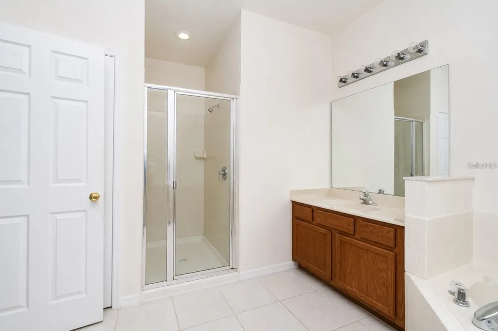 2711 PATRICIAN CIRCLE Kissimmee, FL 34746