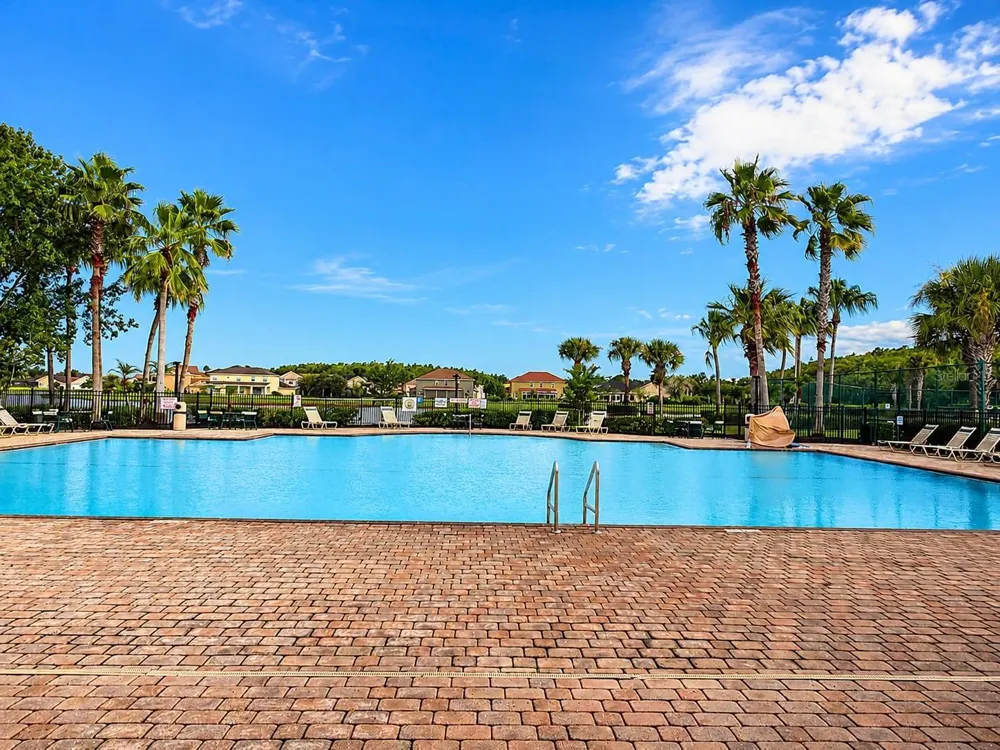 2711 PATRICIAN CIRCLE Kissimmee, FL 34746