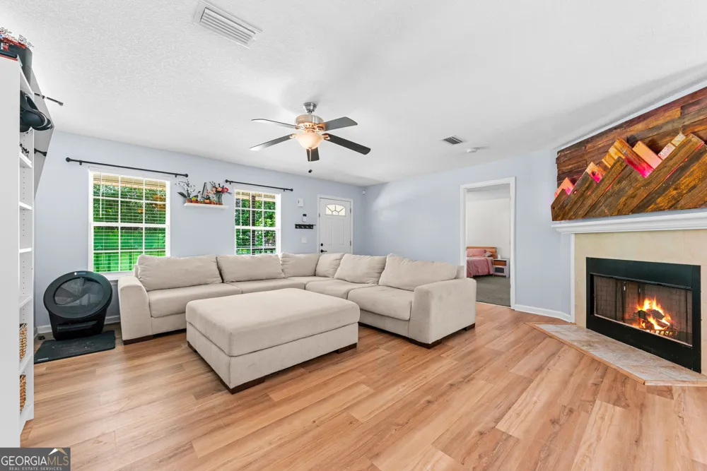 1103 Macdonald AVE Woodbine, GA 31569