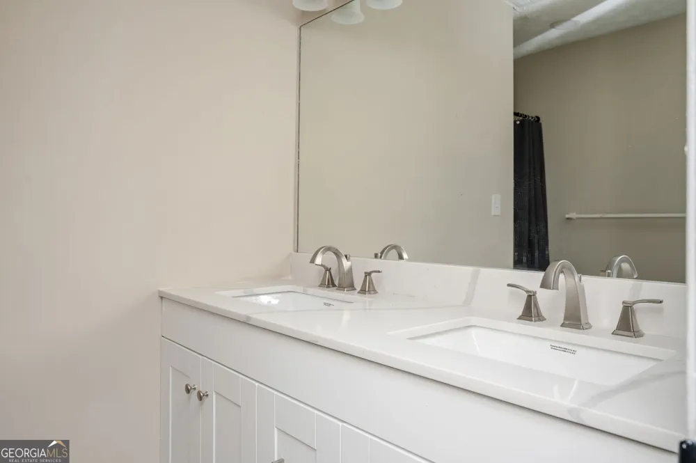 1130 Mannbrook DR Stone Mountain, GA 30083