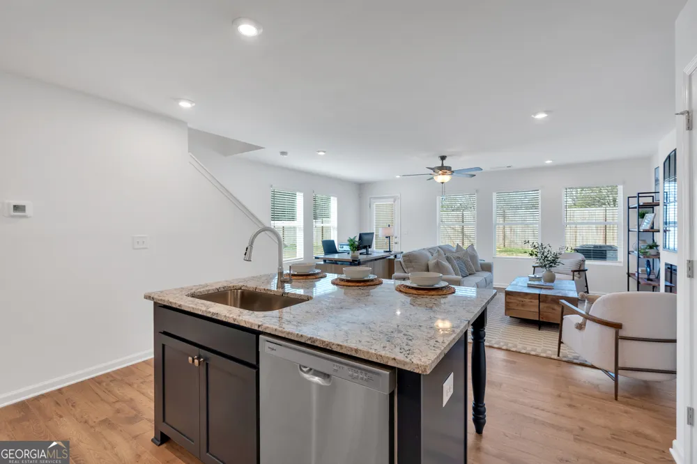 107 Village Green DR Adairsville, GA 30103