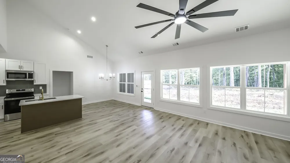 73 Hazel LN Bremen, GA 30110