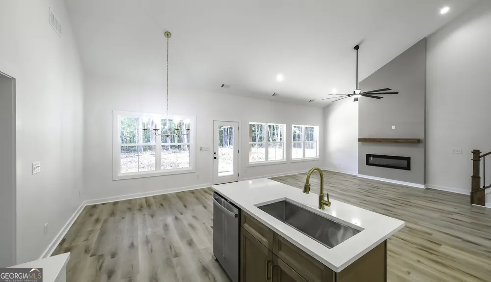 73 Hazel LN Bremen, GA 30110
