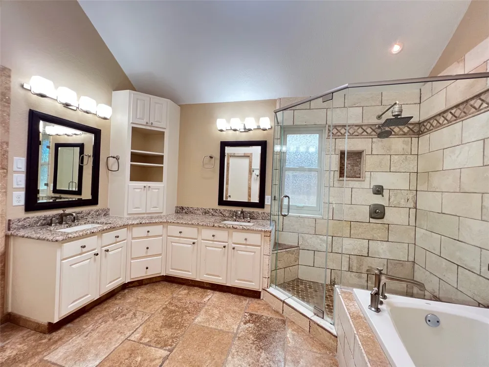 6816 Sweetwater Drive Plano, TX 75023